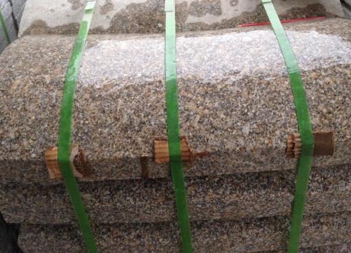 黄锈石C型路沿石 黄锈石C型路沿石